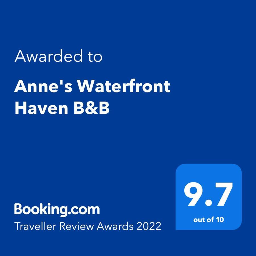 Anne'S Waterfront Haven B&B Corlette Екстер'єр фото